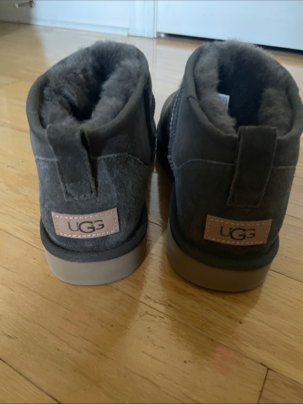 UGG women’s  Mini Boot in Charcoal Gray with Shearling Trim size 11